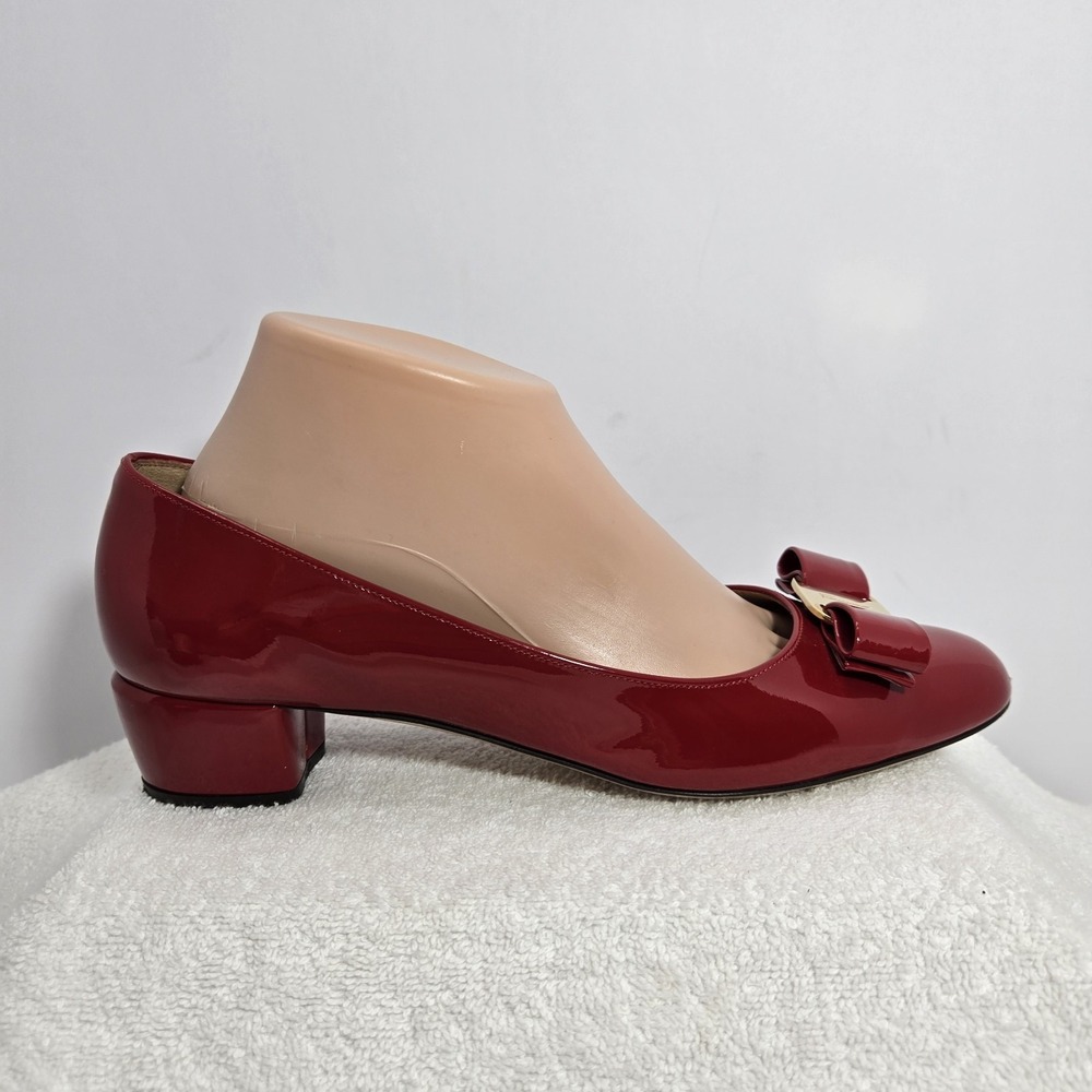 Salvatore Ferragamo Vara Bow Red Patent Leather Pumps Heels Shoes Womens Size 9 - Picture 9 of 15